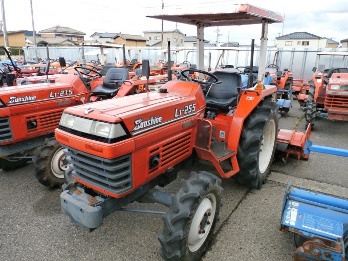 KUBOTA  L1-255DT