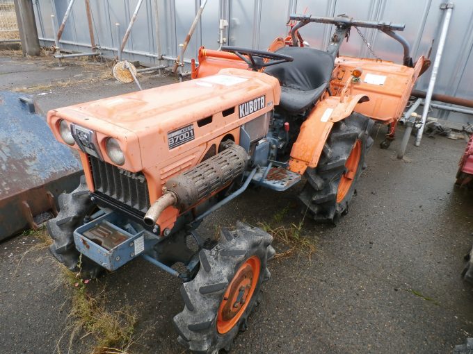 KUBOTA  B7001DT