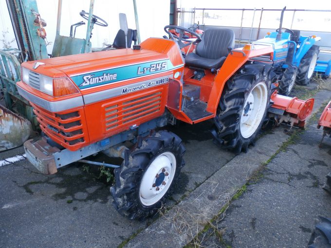 KUBOTA  L1-245DT