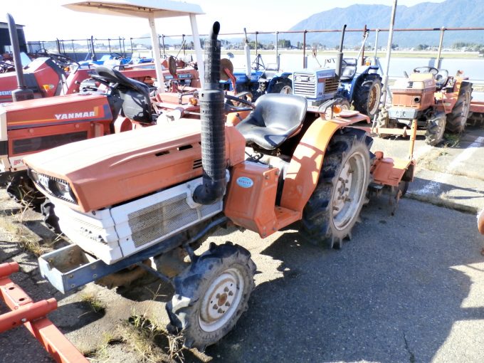 KUBOTA  B1600DT